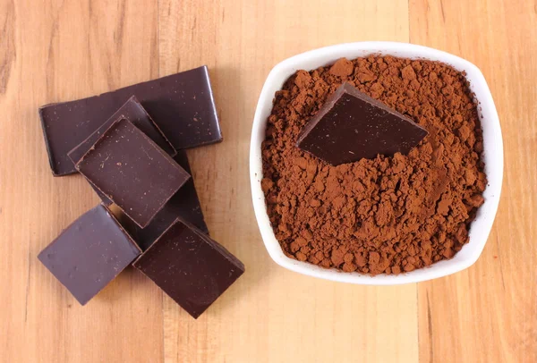 Chocolate and cocoa containing magnesium, healthy nutrition — Stock Photo, Image