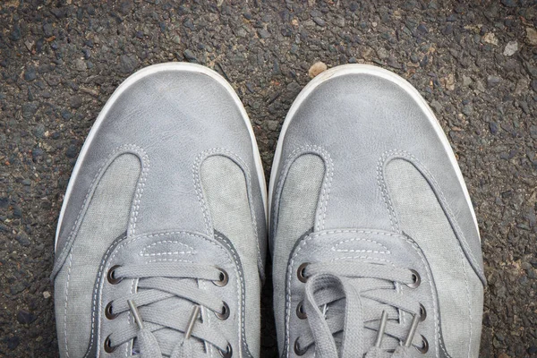 Cómodos Zapatos Cuero Gris Casual Camino Asfalto Sendero Calzado Masculino — Foto de Stock