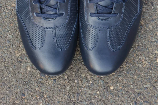 Cómodos Zapatos Cuero Azul Marino Casual Para Hombres Camino Asfalto — Foto de Stock