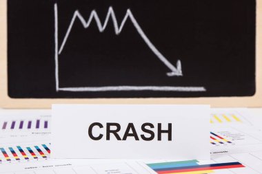 Yazı çöküşü ve düşüş tablosu. Koronavirüsün yol açtığı küresel ekonomik kriz riski. Covid 19