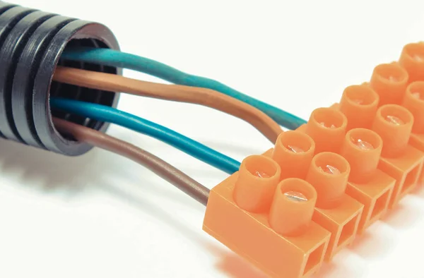 Plastic Oranje Elektrische Kubus Met Aansluitingen Van Elektrische Koperdraden Onderdelen — Stockfoto