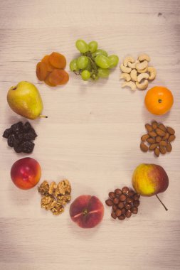 Vintage fotoğraf, vitamin içeren taze besin, beslenme lifleri ve doğal mineraller, sağlıklı beslenme ve yaşam tarzı kavramı