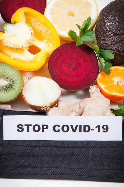 Yazıtlar Covid Taze Olgun Sağlıklı Meyve Sebzeler Doğal Vitaminler Koruyucu — Stok fotoğraf