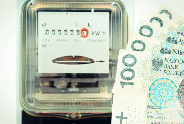 Polnische Währung Geld Und Elektrische Energiezähler Alten Elektromechanischen Typ Hintergrund — Stockfoto