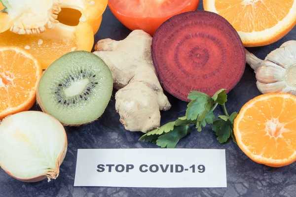 Yazıt Covid Taze Olgun Meyveleri Sebzelerle Durdurur Kaynak Vitaminler Mineraller — Stok fotoğraf
