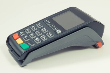 Kredi kartı okuyucu, nakit ödemelerde kullanılan bir cihaz. Ödeme terminali. Finans ve bankacılık kavramı