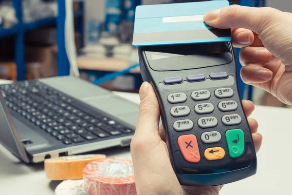 Payment Terminal Credit Card Device Using Cashless Paying Shopping Shop — Stock Photo, Image