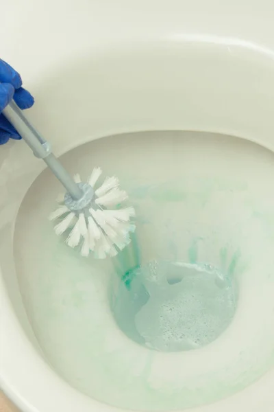 Hand Cleaner Using Brush Cleaning Toilet Bathroom Household Duties — Stock Photo, Image