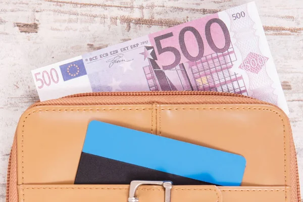 Moedas Euro Cartão Crédito Carteira Couro Bolsa Sem Dinheiro Dinheiro — Fotografia de Stock