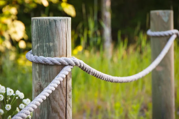 Fence Made Rope Wooden Pole Public Park — Stock Photo, Image