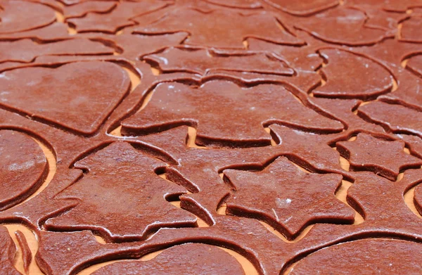 Masa para pan de jengibre en forma de árbol de Navidad y estrella —  Fotos de Stock