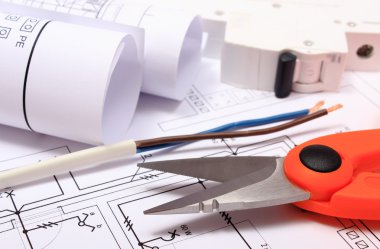 Mühendis işleri ve diyagramlar çizim inşaat üzerinde rulo için aksesuarlar