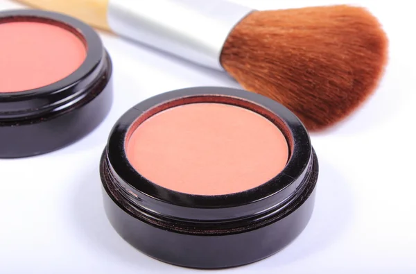 Cepillo y cosméticos para maquillaje — Foto de Stock