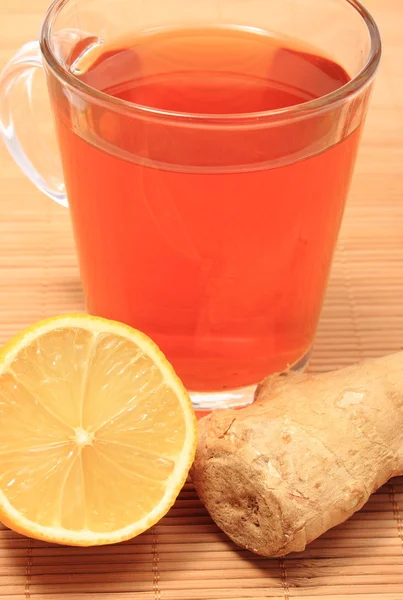 Té saludable con jengibre y limón — Foto de Stock