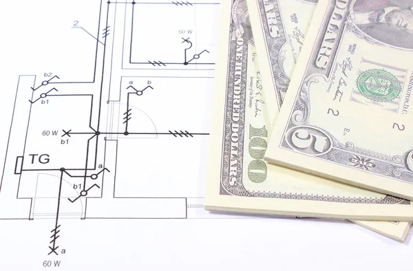 Ammasso di banconote su disegno di costruzione di casa — Foto Stock