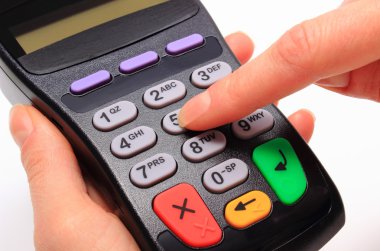 Ödeme terminal kullanarak, kişisel kimlik numarasını girin