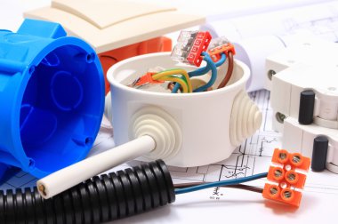 Elektrik tesisat ve inşaat diyagramları için bileşenler
