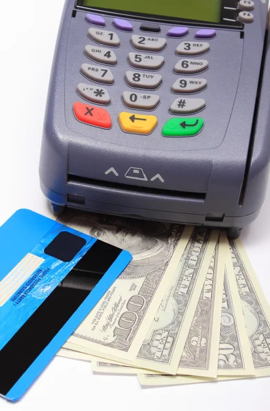 Payment terminal with credit card and money — Stock Photo, Image