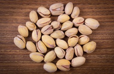 Vintage Fotoğraf fıstık fındık üzerinde ahşap masa, sağlıklı yeme