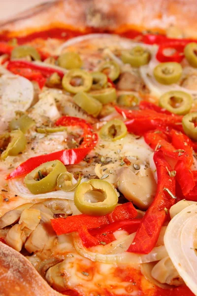 Italienische vegetarische Pizza, italienische Küche — Stockfoto