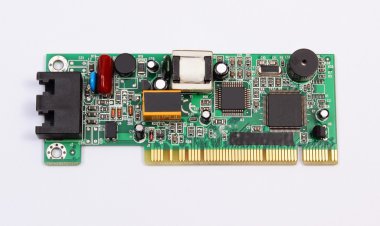 Baskılı devre kartı üzerindeki beyaz arka plan, teknoloji