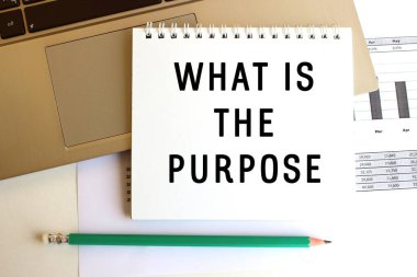 Dizüstü bilgisayarın klavyesindeki 