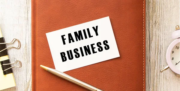 Biglietto Visita Con Testo Family Business Tavolo Legno Diario Marrone — Foto Stock