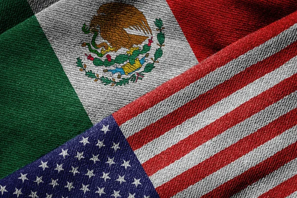 Banderas de Estados Unidos y México en Textura Grunge —  Fotos de Stock