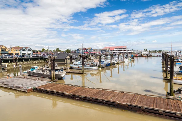 Pueblo de Steveston Fisherman 's Wharf en Richmond, BC — Foto de Stock