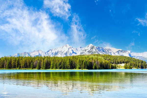 Verão Two Jack Lake Canadian Rockies Banff National Park — Fotografia de Stock