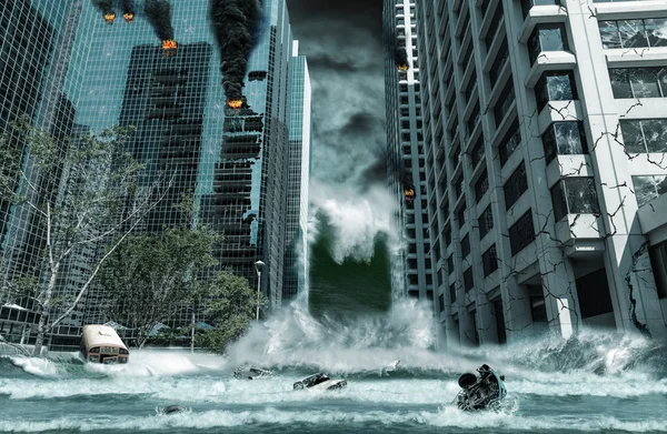 Ciudad destruida por el tsunami Imágenes De Stock Sin Royalties Gratis