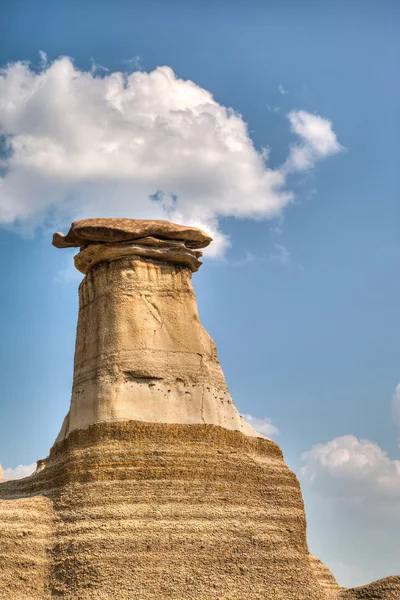 Канадський краєвид: Hoodoos в Драмхеллер, Альберта — стокове фото