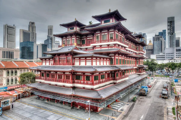 Китайский храм в китайском квартале Сингапура — стоковое фото