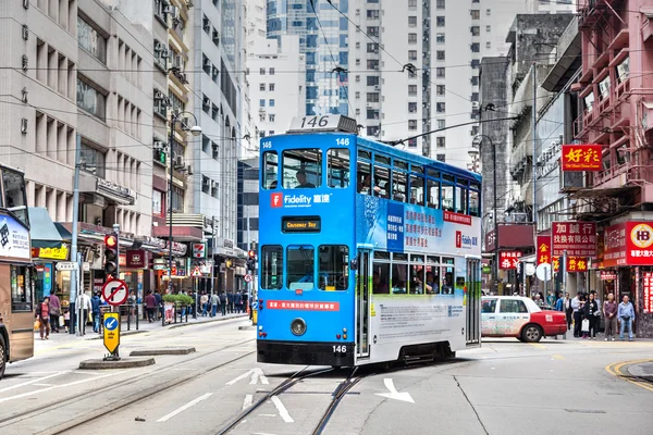 Autobús histórico de tranvía de Hong Kong en el distrito central —  Fotos de Stock