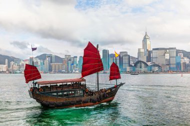 Hong Kong Landscape: Çin yelkenli Victoria Harbor