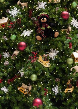 süslü Noel ağacı yakın çekim
