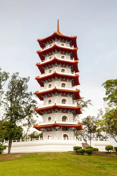 Singapore Chinese Gardens Pagoda — Stock Photo, Image