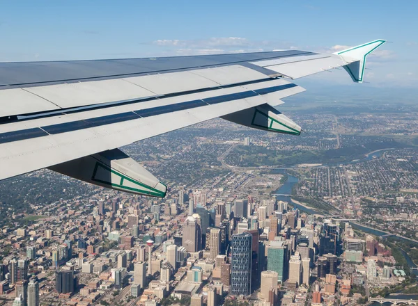 View of Calgary Downtown Outside Airplane Window — Stock Photo, Image