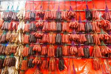 Çin sosis ve Çin yeni yılı için mumlu et