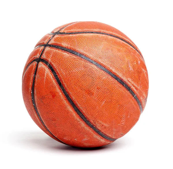 Antiguo y Sazonado Baloncesto Aislado en Blanco — Foto de Stock