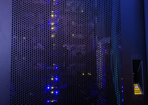 arka anahtarlama Ekipmanı içinde ışıklı raf tipi sunucu