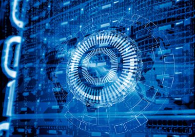 Veri merkezindeki ana bilgisayarın seri disk depolama diskleri