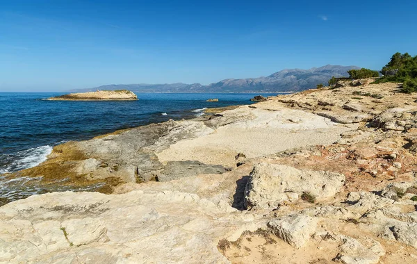 Costa Isla Creta Con Piedras Rocas Rocas Volcánicas —  Fotos de Stock