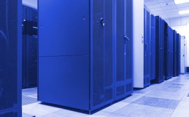 supercomputer clusters in the room of modren data center