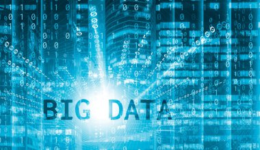 Geceleri parlayan pencereli modern ofis binası