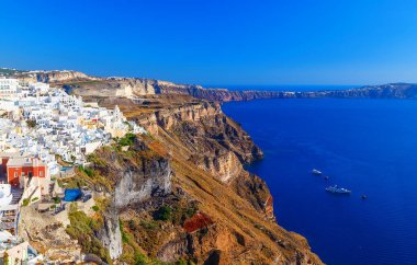 Santorini Adası, Fira, Cyclades, Yunanistan manzarası. Yüksek eğimden görüntüler