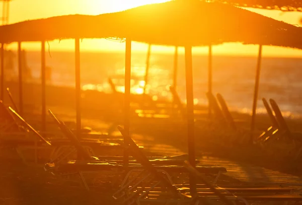 Соломенные Зонтики Пустом Пляже Турции — стоковое фото