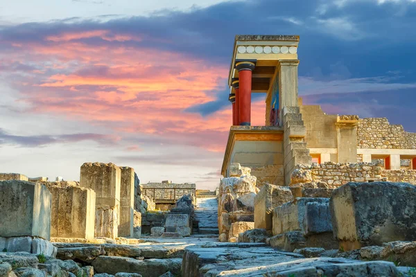 Yunanistan 'ın Girit kentindeki Knossos Sarayı