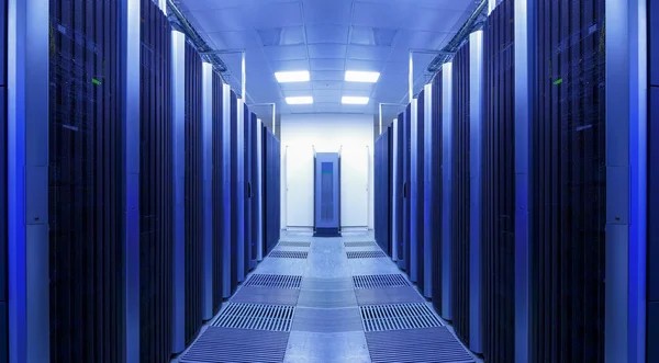 Clean Consistent Row Server Racks Datacenter — Stock Photo, Image