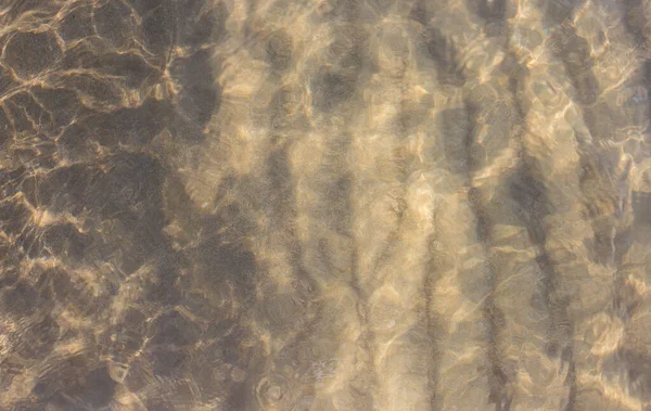 Море Песчаном Фоне — стоковое фото